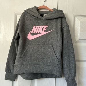 New Without Tags - girls Nike sweatshirt